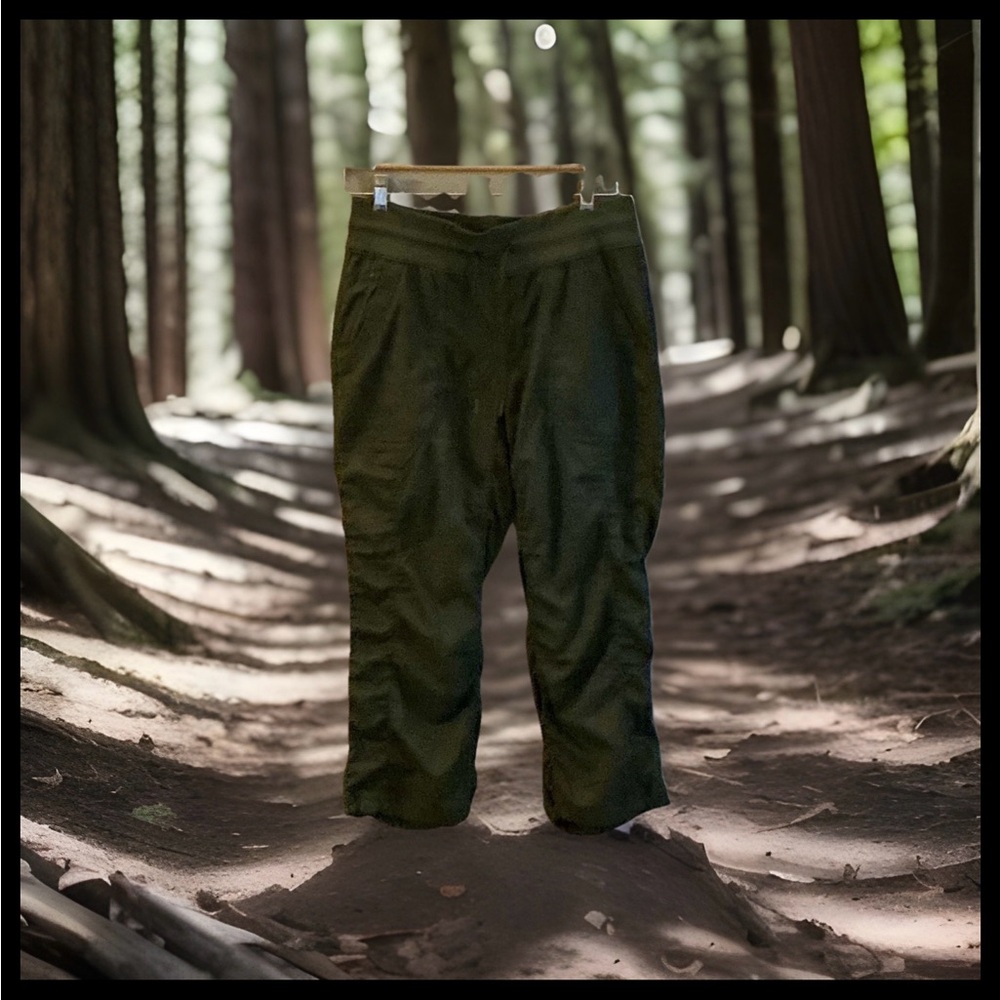 North Face Aphrodite 2.0 Capris Medium